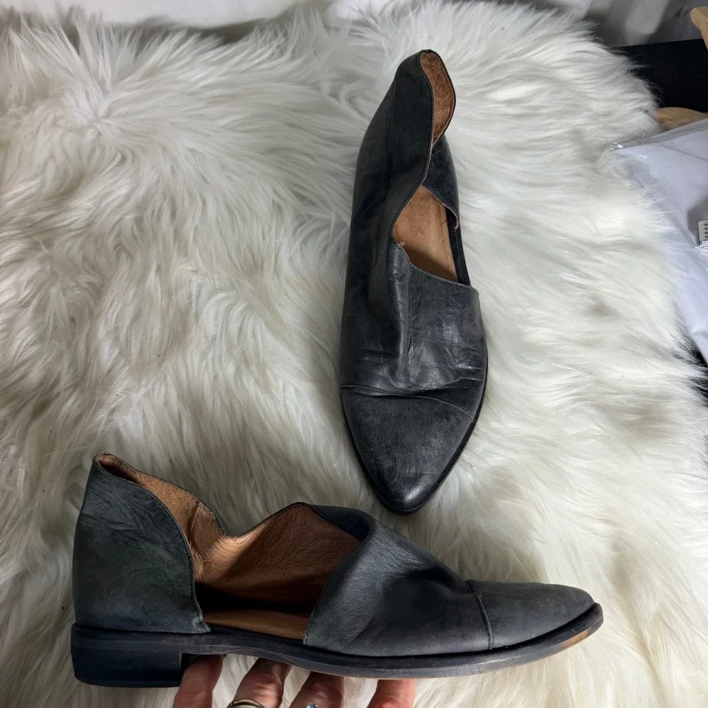 Free People Royale Flat Carbon Black Distressed D'Orsay Pointed Toe Shoes 39